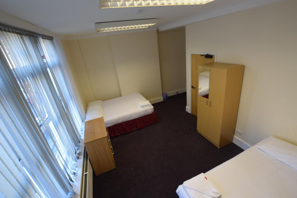 York Hotel Илфорд Экстерьер фото