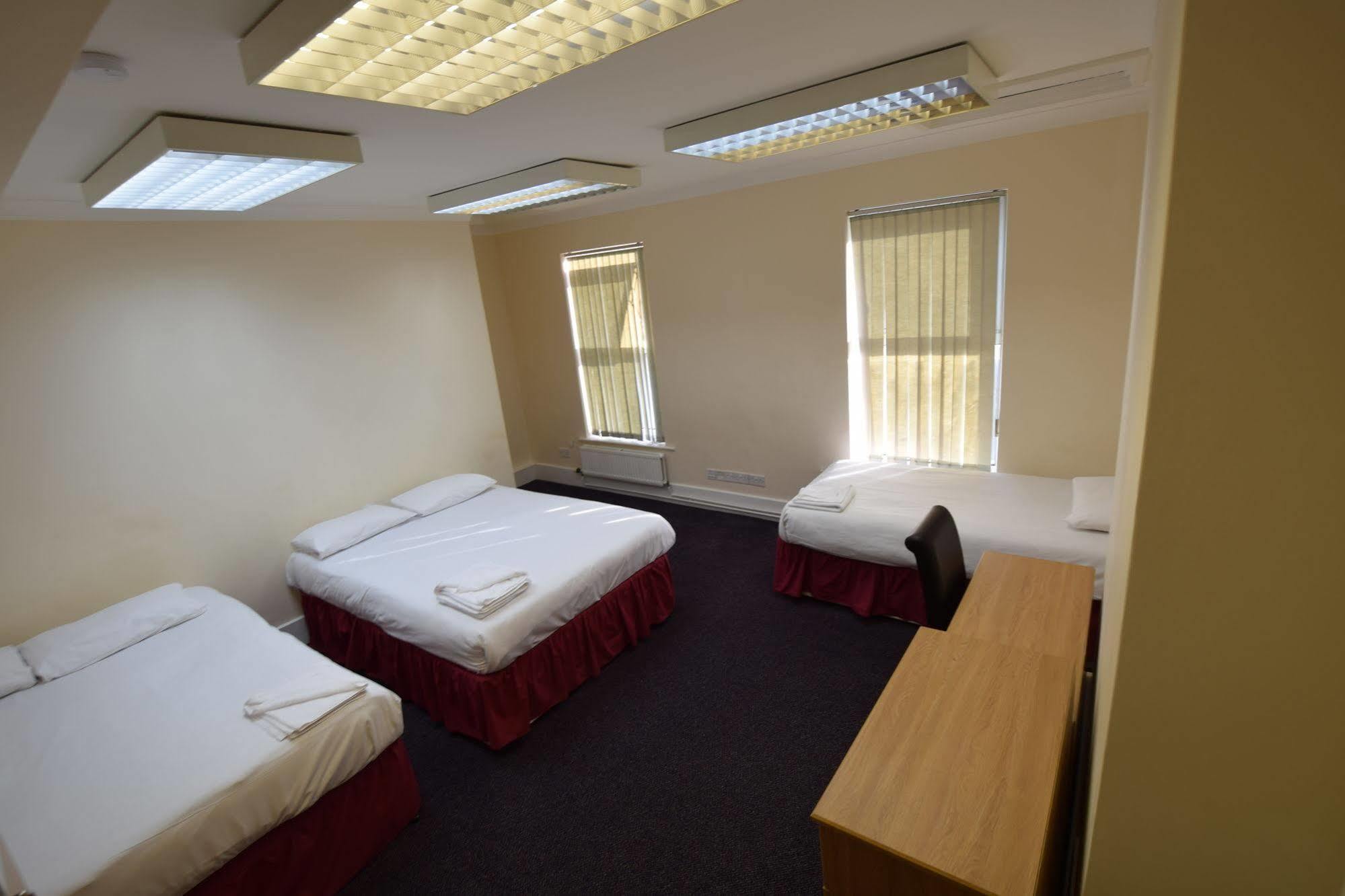 York Hotel Илфорд Экстерьер фото