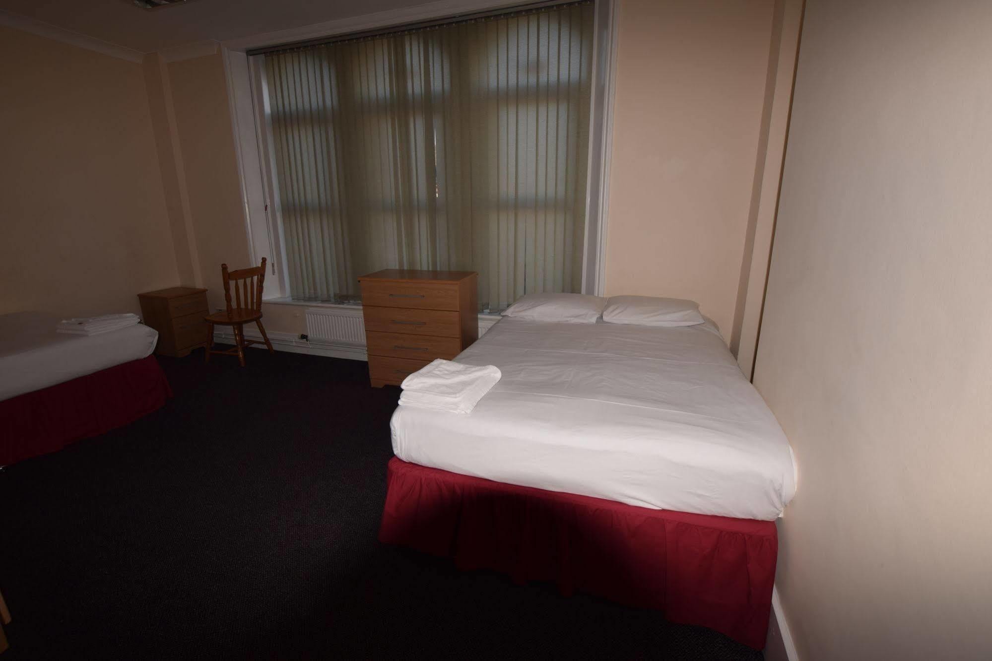 York Hotel Илфорд Экстерьер фото