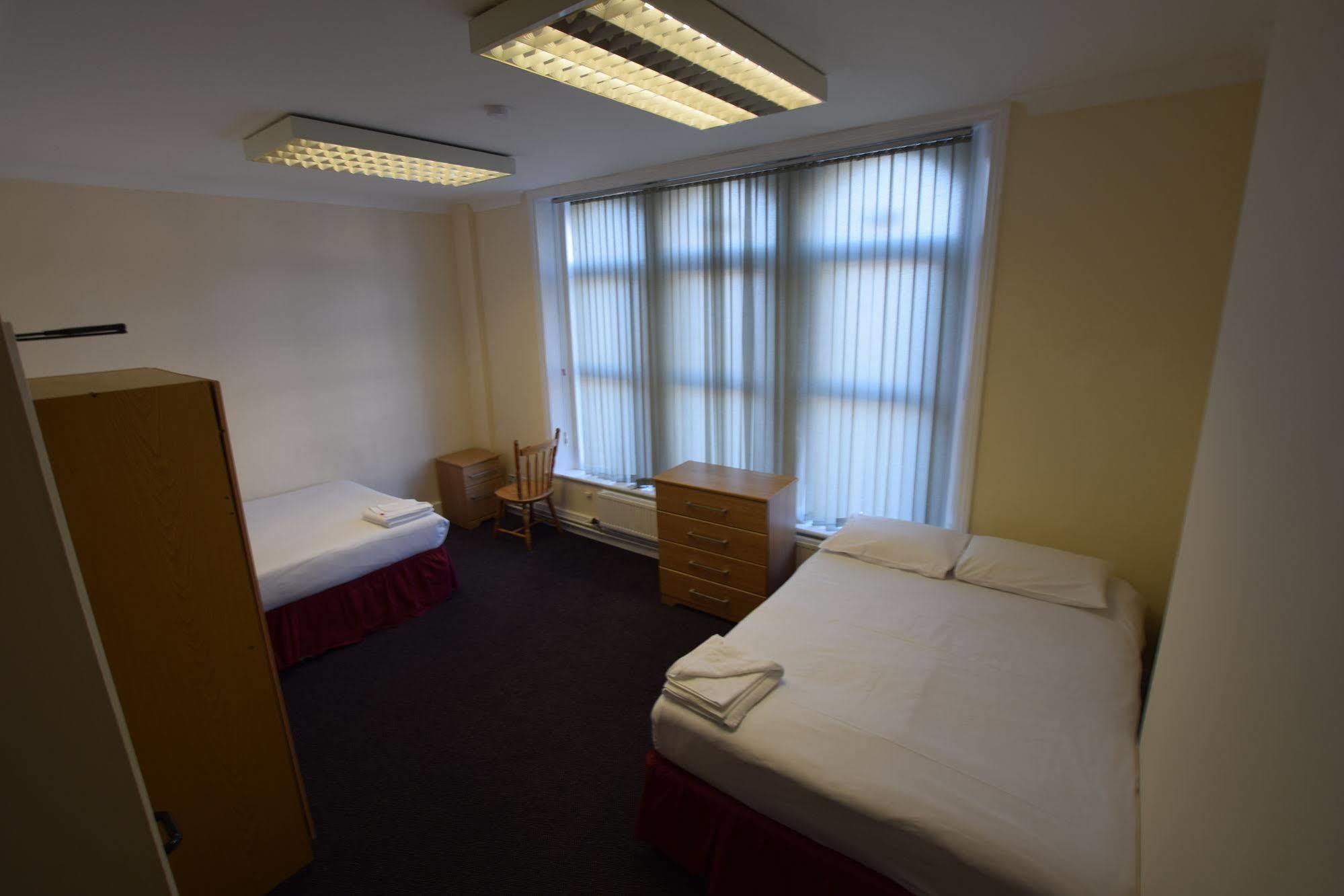 York Hotel Илфорд Экстерьер фото