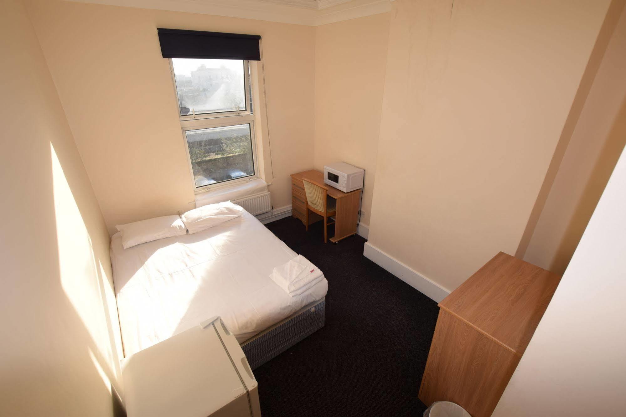 York Hotel Илфорд Экстерьер фото